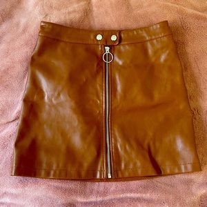 Leather skirt 🤎